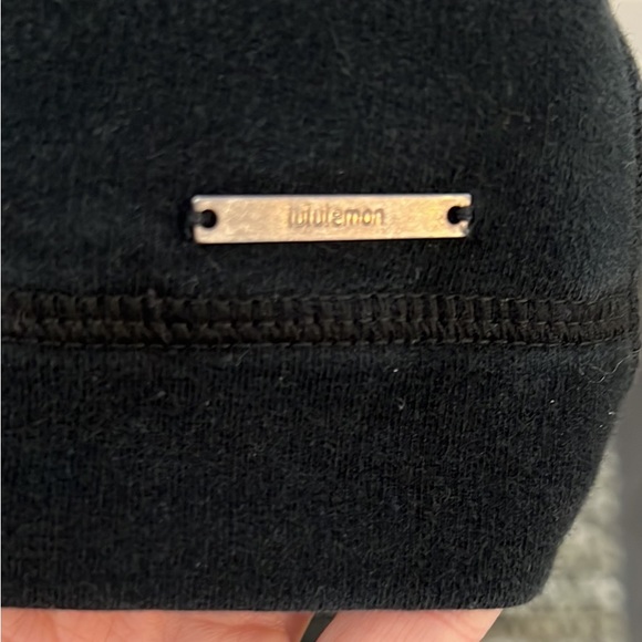 Lululemon easy wrap size 6 black - Picture 4 of 4